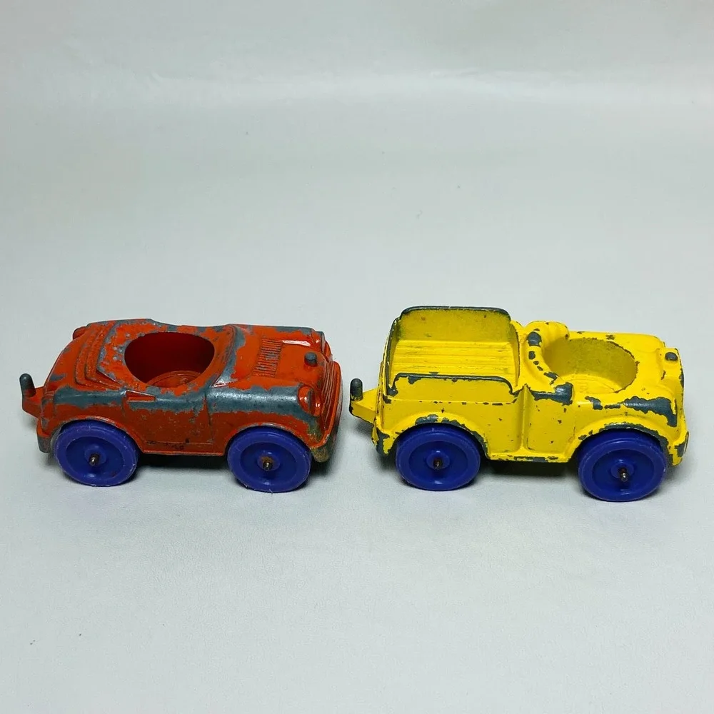 Vintage 1967 Tootsie Toy Little People Die Cast Metal Yellow‎ Farm Truck Red Car